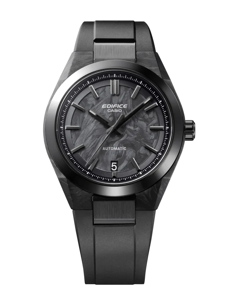 CASIO EDIFICE賽車系列EFK-100XPB-1A，1萬6000元。品牌提供