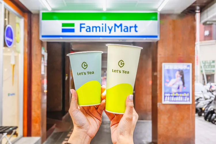 會員APP今（22日）限時推出「大暑一日限定」飲品組合優惠。全家提供