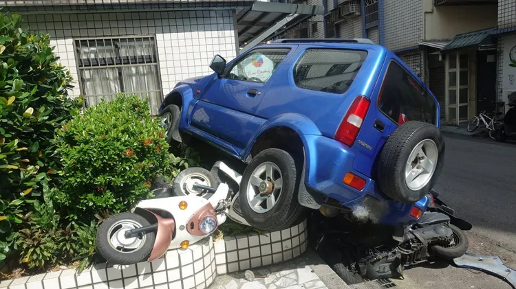 事故現場。桃園警分局提供