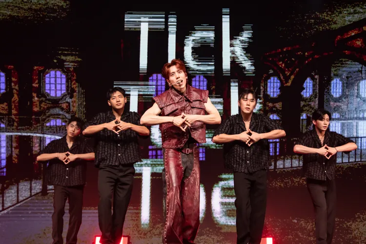 張東雨又唱又跳。網銀國際提供