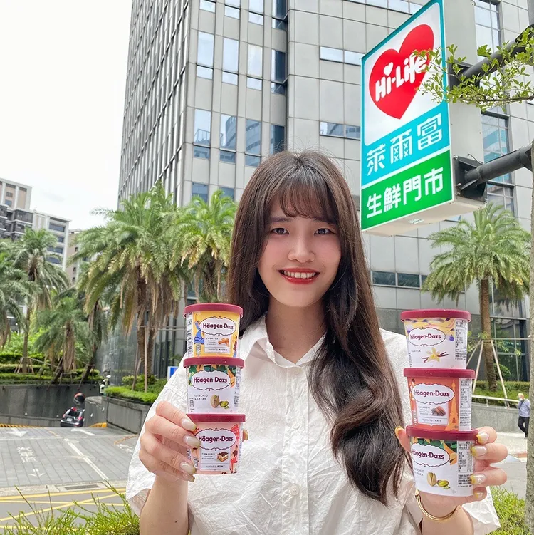 全台門市推出哈根達斯迷你杯系列買3送3活動。萊爾富提供