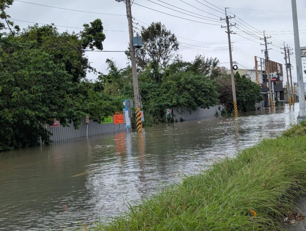 致灾性豪雨狂炸嘉义,造成多处地区积淹水。台电提供