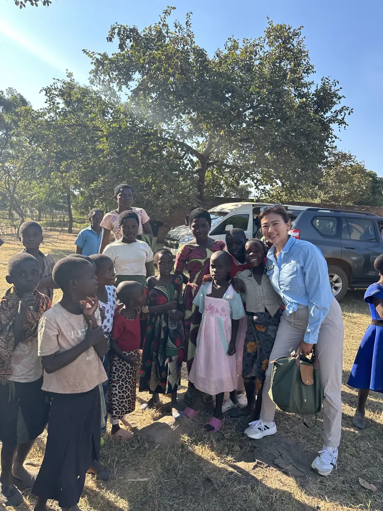 連靜雯代表台灣公司到非洲做公益。楠軒工作室提供
