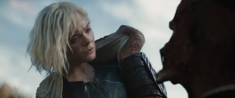 艾兒芬妮飾演仿生人。二十世紀影業提供