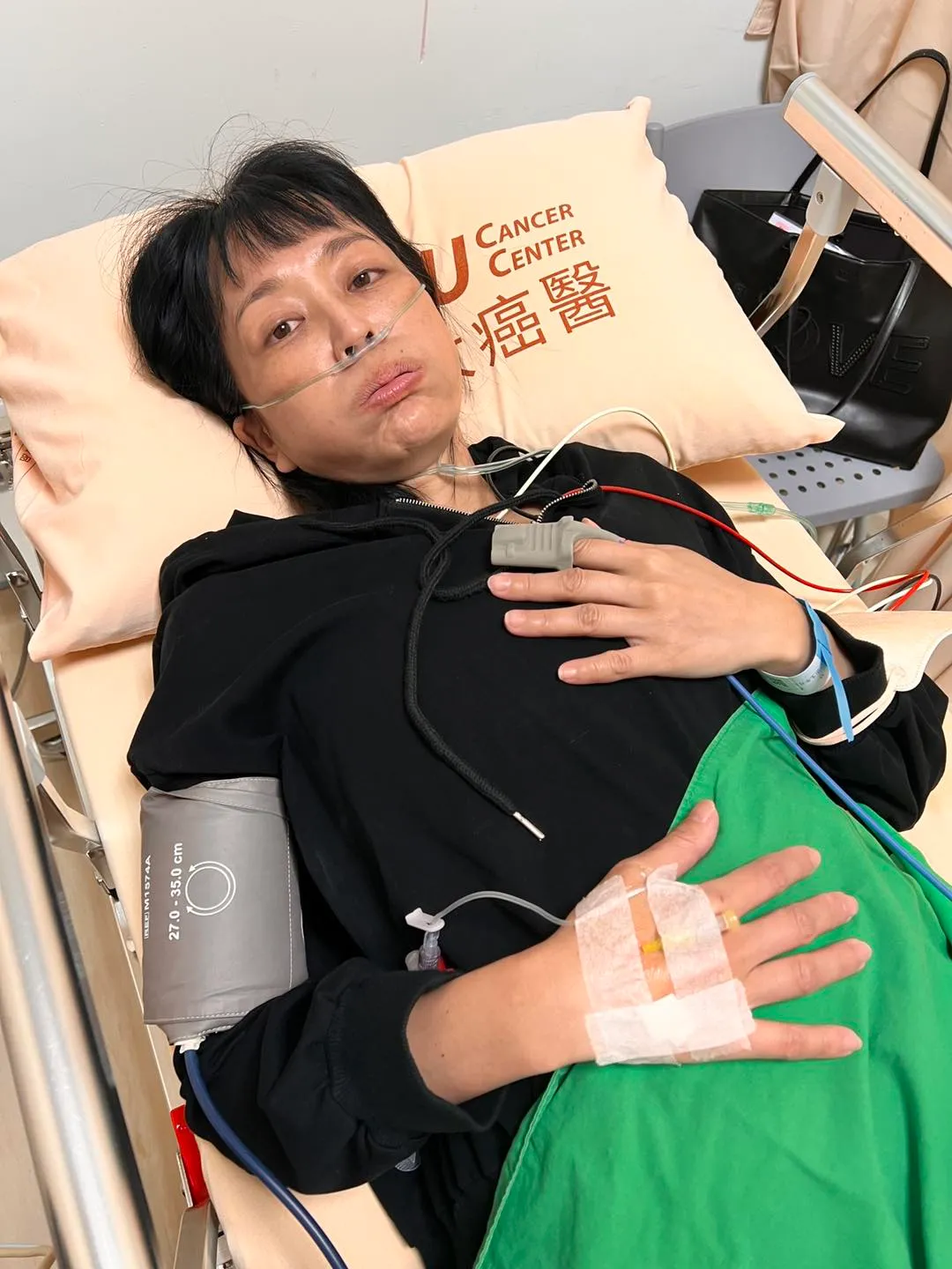 唐玲形容反复被扎针是近乎凌迟的痛。翻摄自唐玲脸书