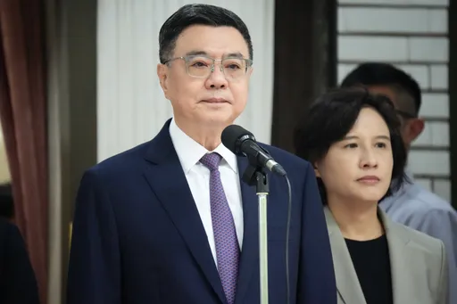 說明歲計賸餘使用!卓榮泰:舉債1000億發現金違法違憲