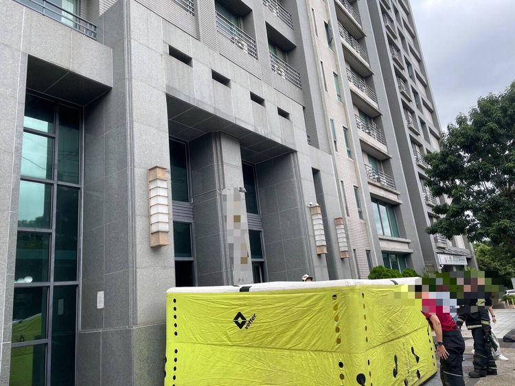 通緝犯不願入監服刑！揚言跳樓　警、消合作終制伏解送歸案
