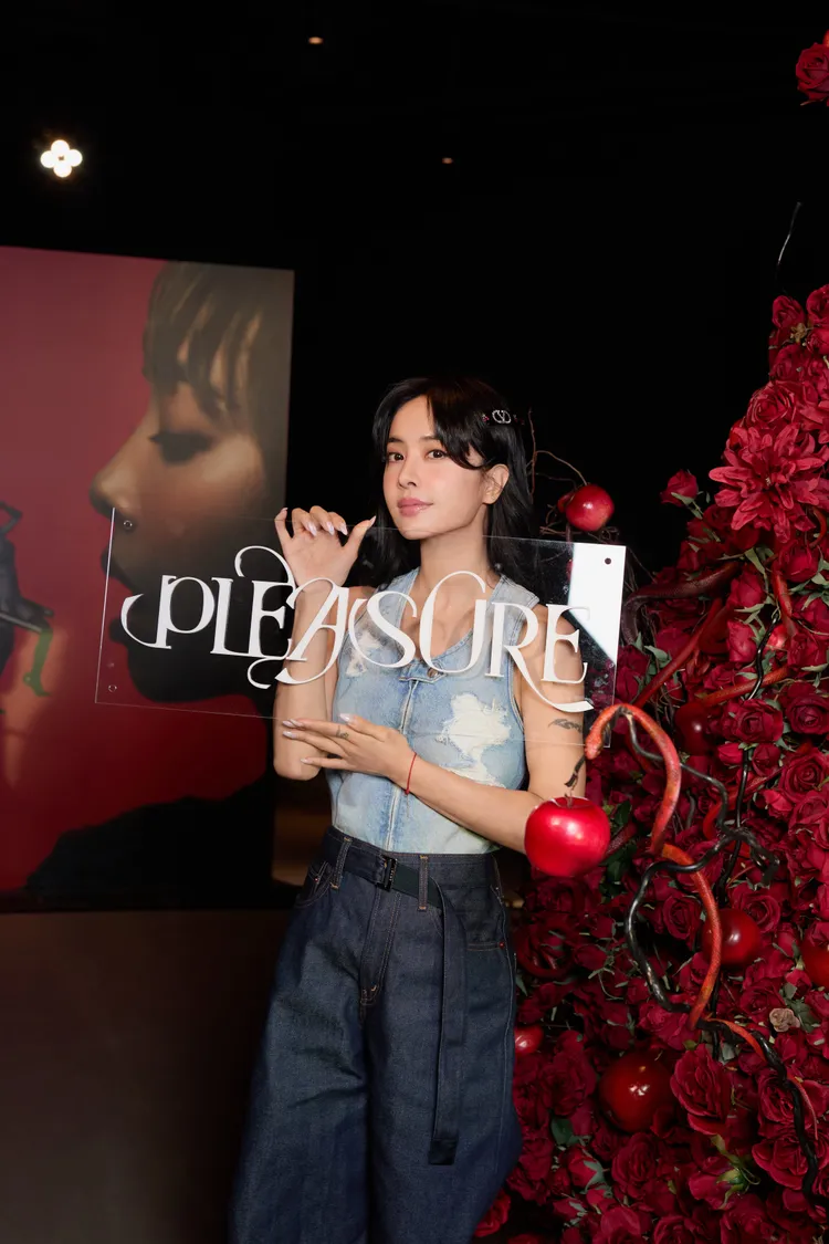 蔡依林談到遲遲沒有推出的原因，是因一直找不到自己心之所嚮的歌詞，於是自己跳下來寫看看。凌時差提供