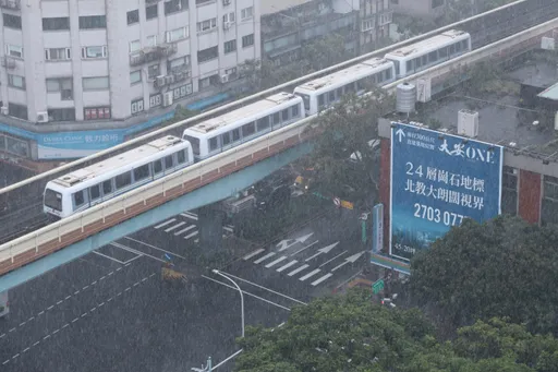 对流旺盛!双北豪雨猛炸 全台13县市山区大雨警戒