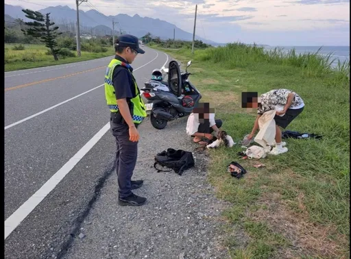 男騎機車環島 背包緊貼排氣管引火警