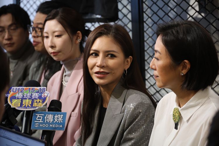 金曲歌后艾怡良爆失聲危機後首露面　一句生計堪憂嗎？堅強回應了