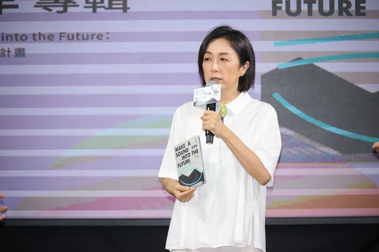 黃韻玲今（24日）媒體茶敘中特別領銜開箱「Make a Sound >>> into the Future」年度主題。娛樂中心攝