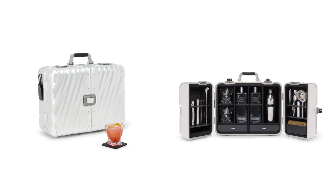 TUMI 19 Degree Aluminum Premium Bar Set鋁合金高端調酒組,18萬400元。品牌提供