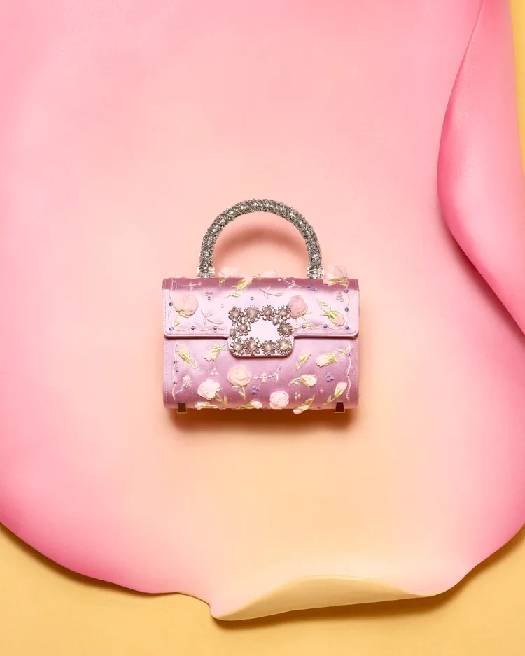 Roger Vivier高訂系列。品牌提供