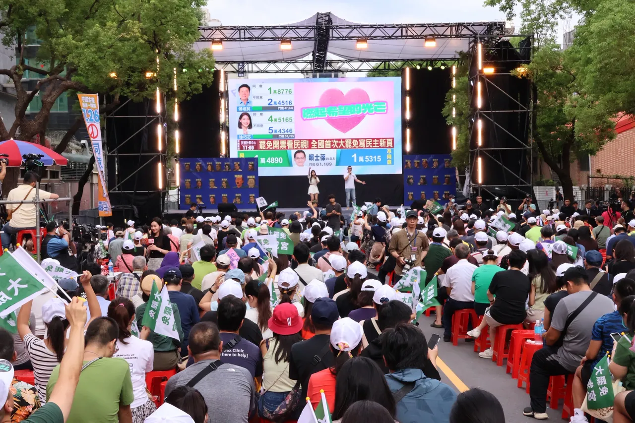 首波24席蓝委、新竹市长高虹安的罢免不同意票数都多于同意票数。记者庄宗达摄