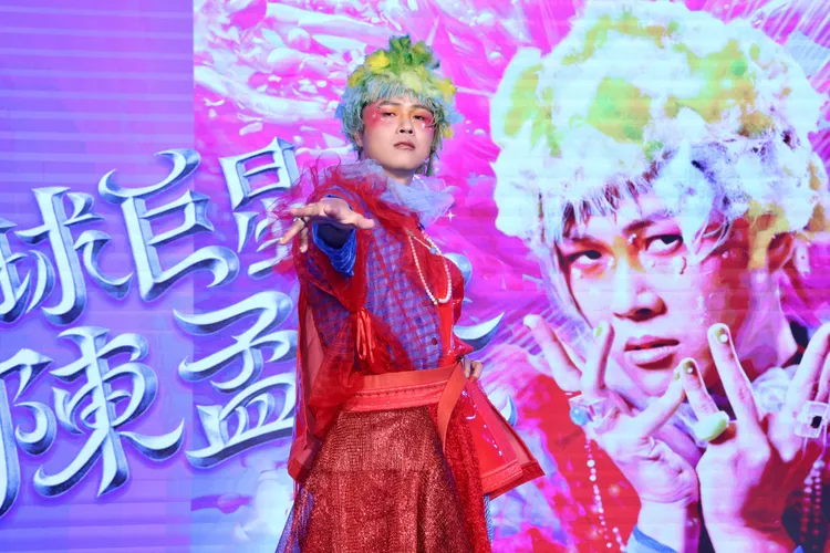 陳孟賢等了12年終於推出首張個人專輯《全球巨星》。莊宗達攝