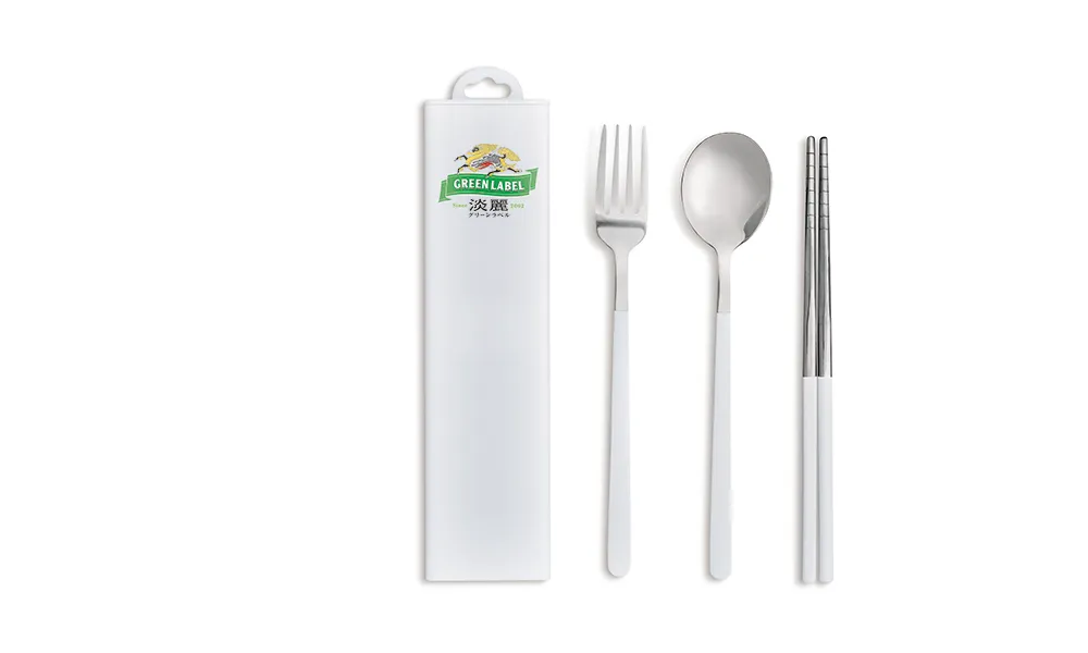 淡丽随行餐具组,共590组。品牌提供