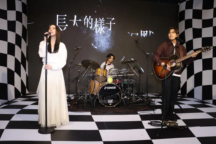 告五人有問必答，親自回應近日被質疑的所有問題。娛樂中心攝