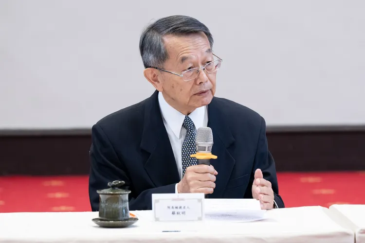 司法院長提名人蔡秋明認為，由一個具有多年司法實務工作經驗的人擔任司法院行政首長，應該更能全面理解審、檢、辯在不同角色的定位與界限。總統府提供