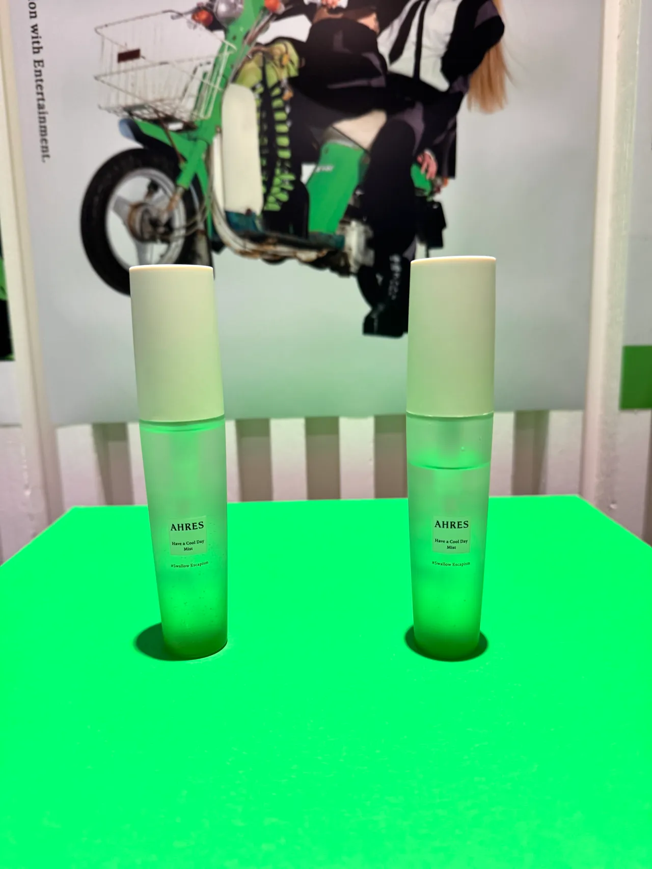 AHRES沁凉身体香氛喷雾,各45ml/780元。张家玲摄