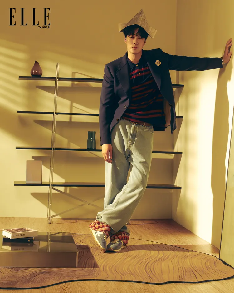 蘇志燮拍攝《ELLE》封面。《ELLE》國際中文版提供