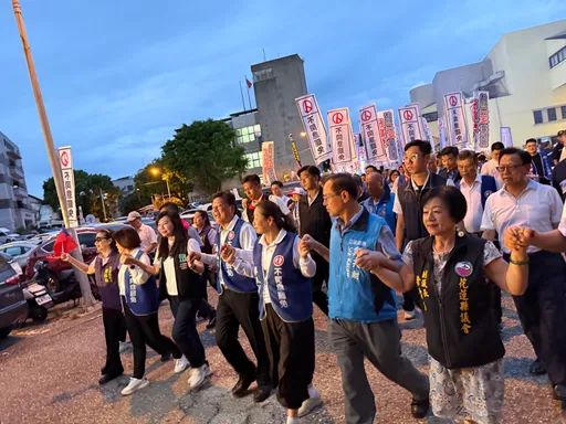 花蓮選前之夜 傅崐萁徐榛蔚夫妻高喊「支持花蓮、不同意罷免」