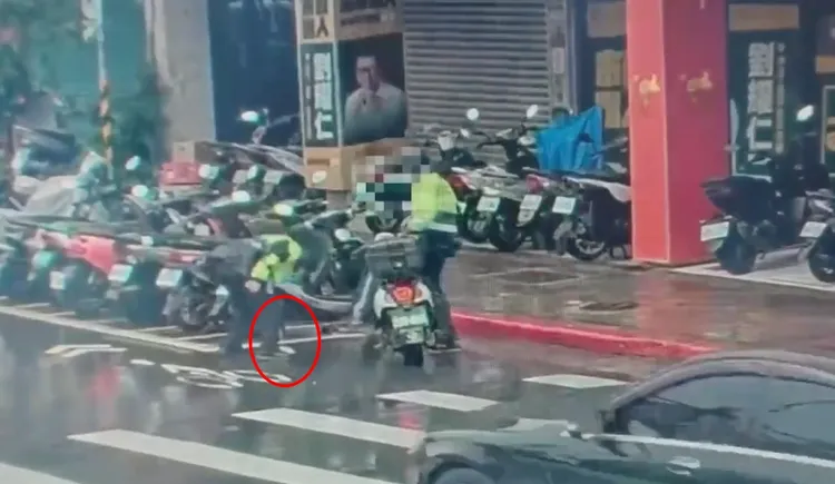 員警到場檢視。警方提供