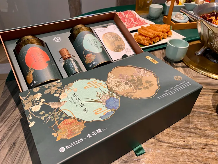 9月起青花驕也將與故宮再推出聯名限量禮盒。莊偉祺攝