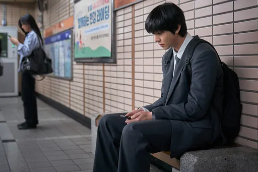 《全知》狂賣3100萬奪台年度冠軍!安孝燮曾想放棄演戲被他點醒
