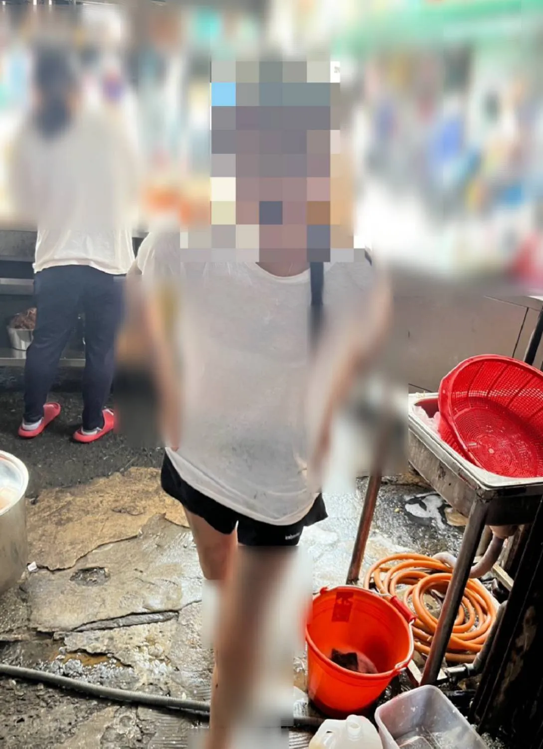 今日上午11时左右,警方在台中市区查获涉案女子。翻摄画面