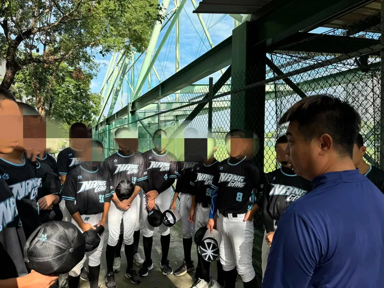 南港高工總教練蘇瑋傑帶隊一學期2個比賽6戰全敗。取自南港高工棒球隊粉專