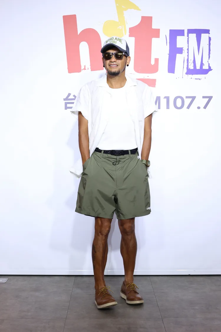 張震嶽推出新專輯《跟著感覺走》。彭欣偉攝