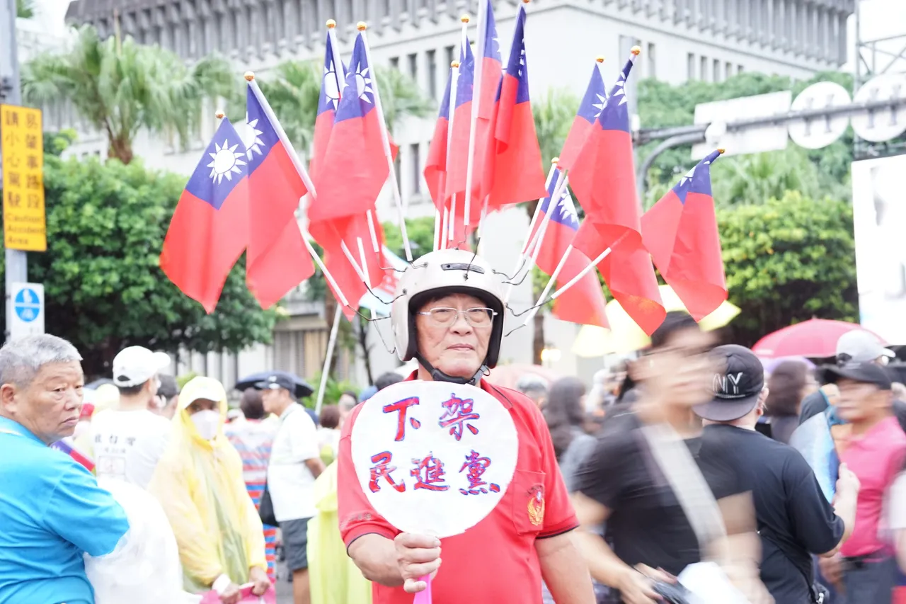 国民党举办「不同意罢免」选前之夜造势大会。彭欣伟摄
