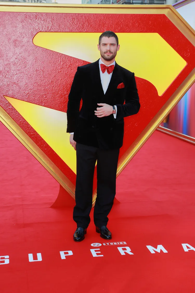 大衛科倫斯韋換上dunhill訂製的晚宴造型。品牌提供