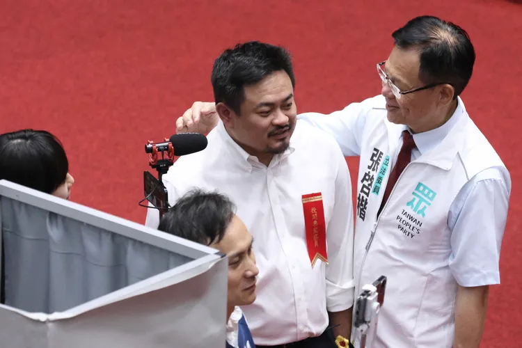 洪申翰指出，過去擔任立委與現任行政首長的經驗，讓他對國會濫權現象有深刻觀察。圖為其立法院時期畫面。彭欣偉攝