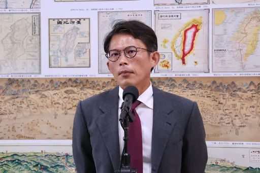 黃國昌嗆林右昌請辭是「民進黨家務事」!點名「綠3大咖」出面扛責