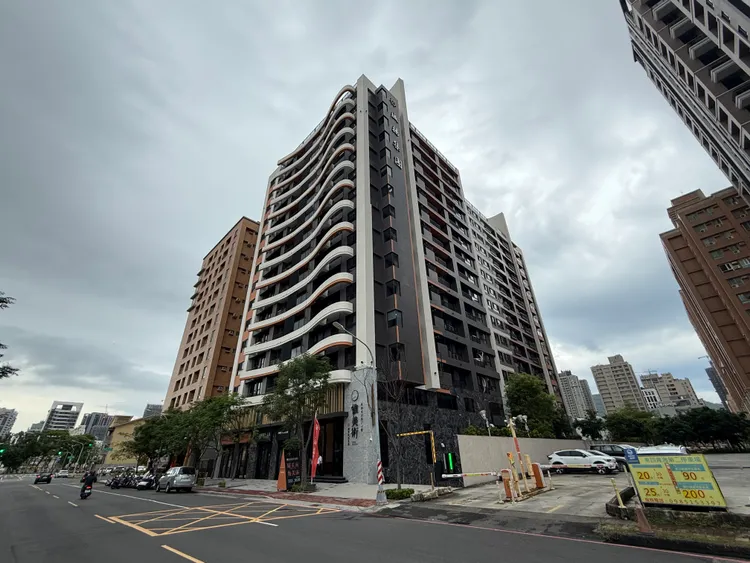 美術館今年新案，房價普遍成交5字頭，甚至部分開始往6字頭邁進。葉家銘攝