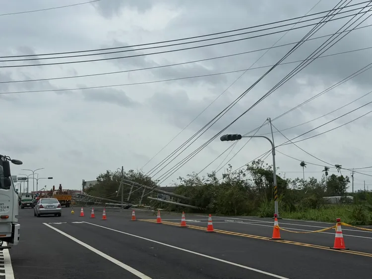 張姓民眾表示不忍苛責辛苦維修的工程人員，但看到網站上的數字跟實際情況不同，還是有情緒。民眾提供