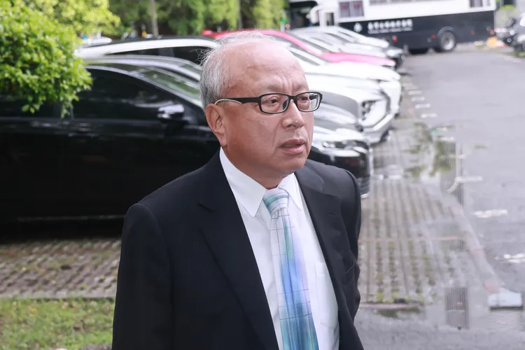 陳麗如律師陳明正到場。彭欣偉攝