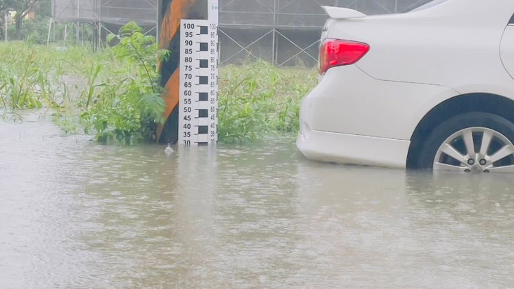 南部豪雨已成災！專家又示警「西南氣流即將發威」　眾人驚呼：天啊！
