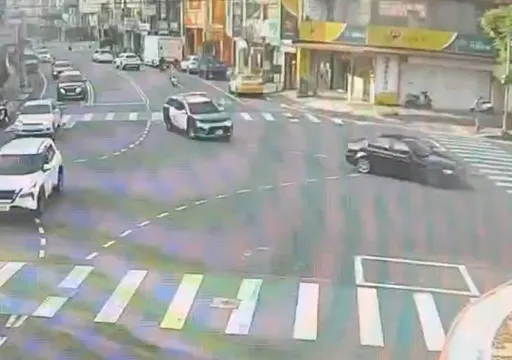 桃園鬧區警匪飛車追逐! 原因曝光
