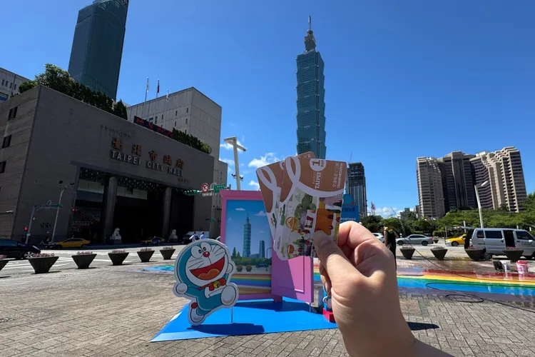 使用北北基交通暢遊票，輕鬆前往三城市各大景點，為外國旅客最愛。瀚寓夏天提供