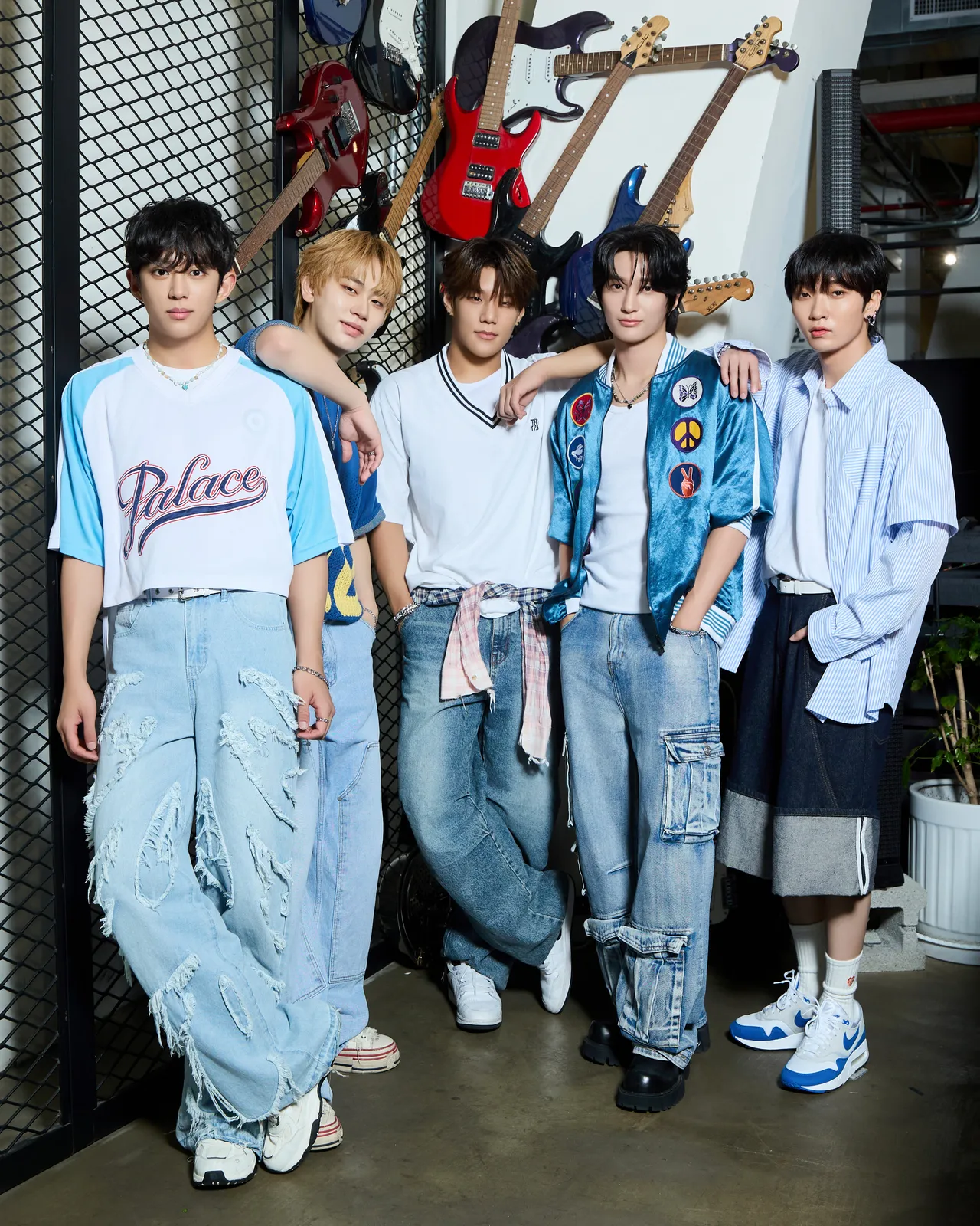 D1(左起)、GK、准序、E-CHAN、YUKU在快闪店影片祭出女友视角。FU Entertainment提供