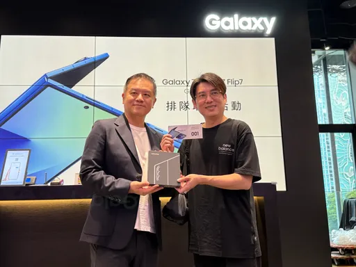 Galaxy Z Fold7、Flip7開放取貨 三星陳啓蒙預告:明年回應eSIM需求