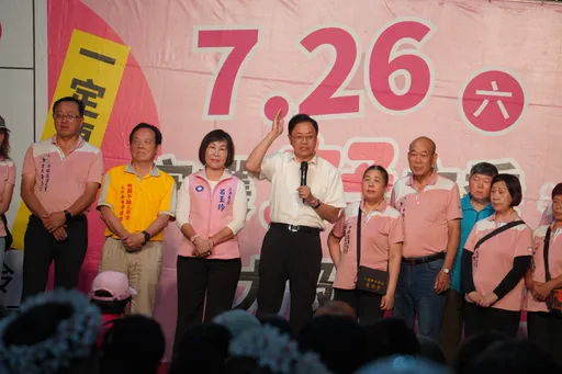 「不同意」票数一面倒 张善政加持!桃园6立委成功反罢