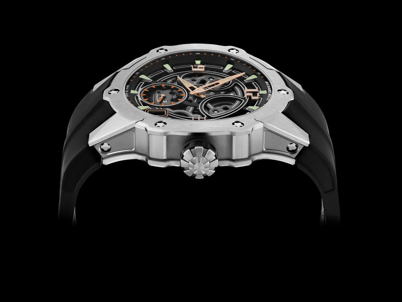 RICHARD MILLE RM 33-03自动上链腕表,41.70mm,全五级钛合金表壳,RMXP3镂空自动上链机芯,动力储存约42小时,防水深度30米。品牌提供