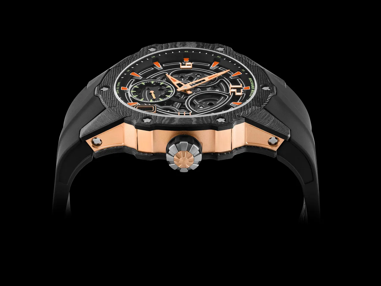 RICHARD MILLE RM 33-03自动上链腕表,41.70mm,Carbon TPT碳纤维配5N红金表壳,RMXP3镂空自动上链机芯,动力储存约42小时,防水深度30米。品牌提供