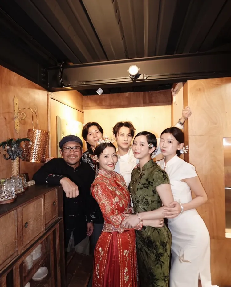 王樂妍和「男言小隊」夥伴們開心合影。翻攝自王樂妍IG