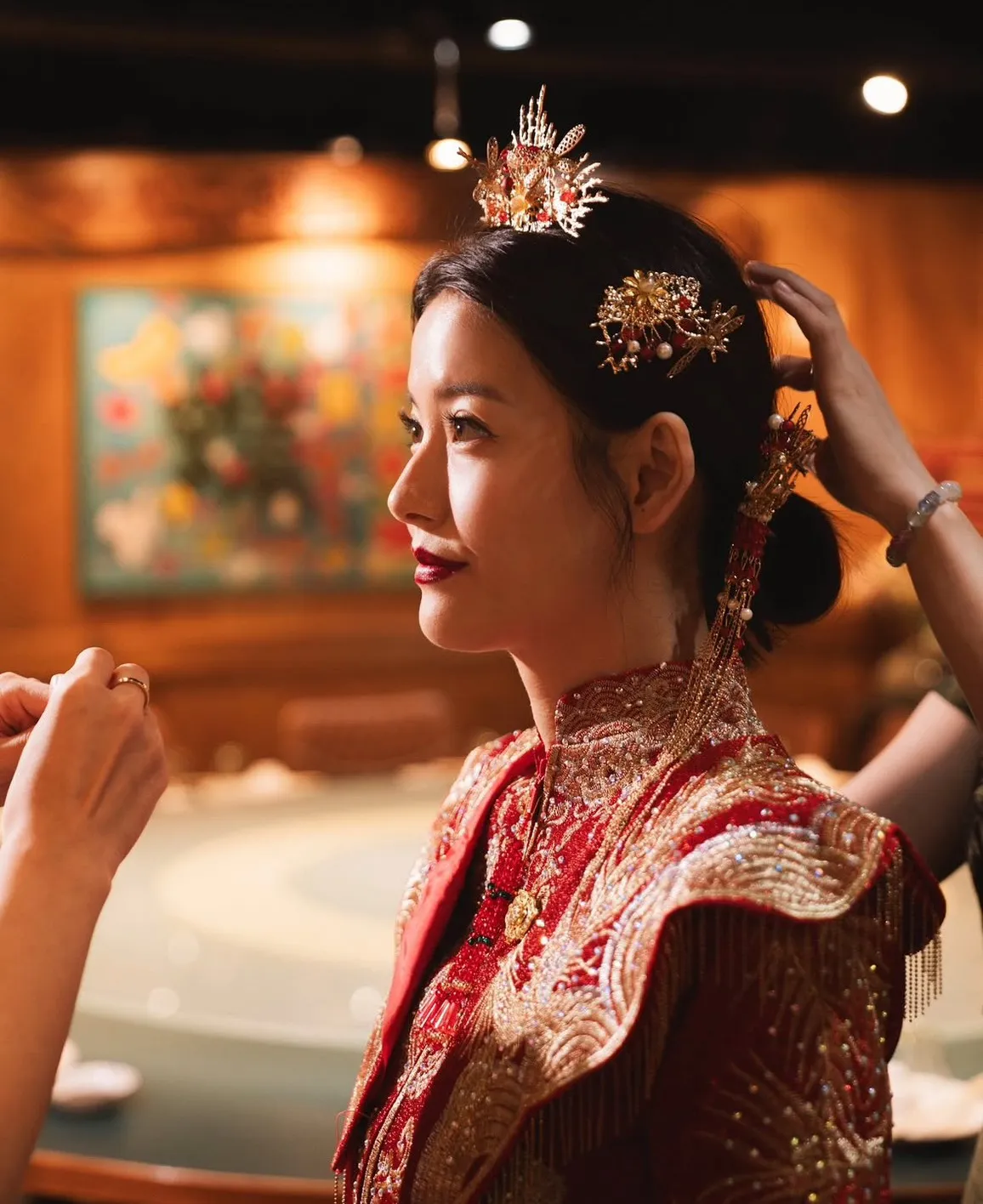 王乐妍的妆发还是「男言小队」队友帮忙打理。翻摄自温贞菱IG