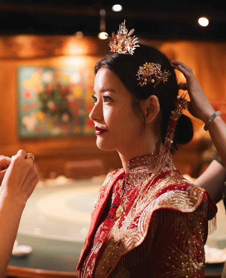 王樂妍的妝髮還是「男言小隊」隊友幫忙打理。翻攝自温貞菱IG